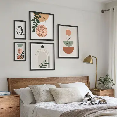 Modernes Wandbilder-Set mit stilvollen Pflanzendekorationen