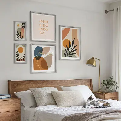 Bilderset für das Sofa abstrakte Pflanzengrafiken im stilvollen Design