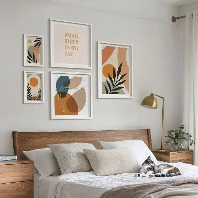 Bilderset für das Sofa abstrakte Pflanzengrafiken im stilvollen Design
