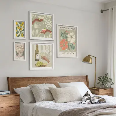 Modernes Wandbild-Set mit Blumen und Früchten im Vintage-Stil