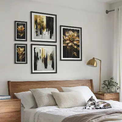 Modernes Wandbilder-Set mit floralen Motiven in eleganter, moderner Optik