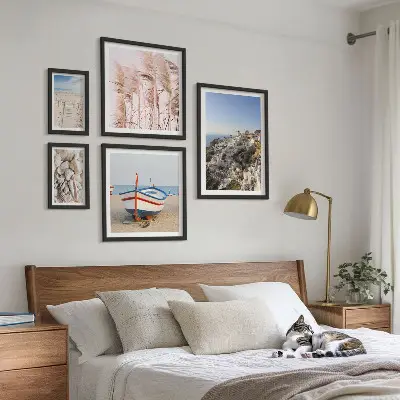 Bildergalerie-Set für die Wand mit Motiven von Landschaften, Stränden und weißen Gebäuden