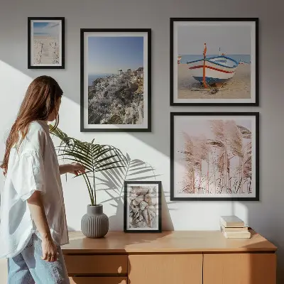 Bildergalerie-Set für die Wand mit Motiven von Landschaften, Stränden und weißen Gebäuden