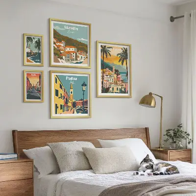 Wandbilder-Set mit europäischen Stadtlandschaften moderne Darstellung