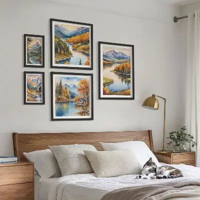 Modernes Wandbilder-Set mit Gebirgsflüssen und Herbstbäumen