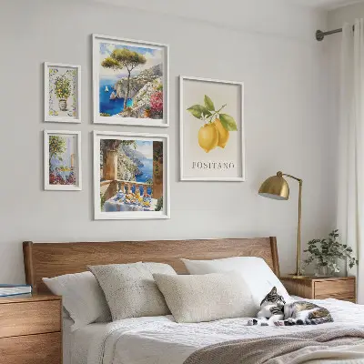 Modernes Wandbilder-Set mit Zitrusakzenten im mediterranen Stil