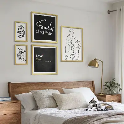 Bildergalerie-Set für die Wand mit dem Thema familiäre Werte wie Liebe und Nähe