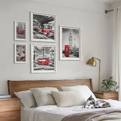 Wandbilder-Set mit Londoner Motiven und Akzenten
