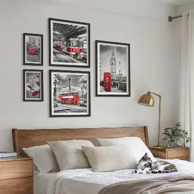 Wandbilder-Set mit Londoner Motiven und Akzenten