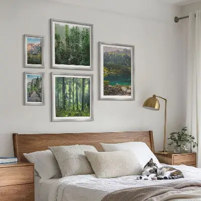 Bilderset für das Sofa mit Berglandschaften und Wäldern