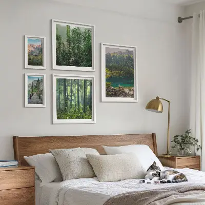 Bilderset für das Sofa mit Berglandschaften und Wäldern