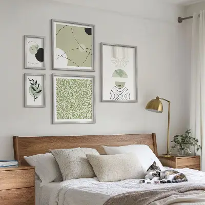 Bilderset fürs Sofa mit abstrakten Pflanzenformen