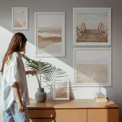 Bilderset für das Sofa mit minimalistischen Strand- und Bergmotiven
