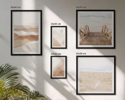 Bilderset für das Sofa mit minimalistischen Strand- und Bergmotiven