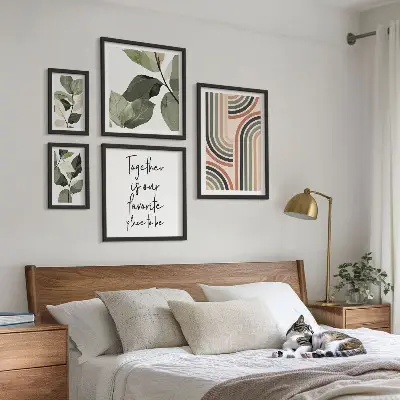 Modernes Wandbilder-Set stilvolle florale und geometrische Akzente