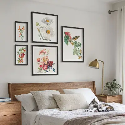 Bildergalerie-Set für die Wand mit Blumen- und Vogelmotiven im Vintage-Stil