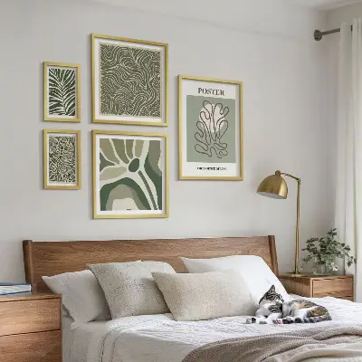 Modernes Wandbilderset mit abstrakten Boho-Pflanzenformen