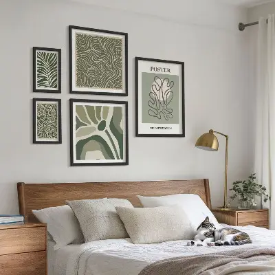 Modernes Wandbilderset mit abstrakten Boho-Pflanzenformen