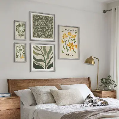 Modernes Wandbilder-Set mit Pflanzenmotiven