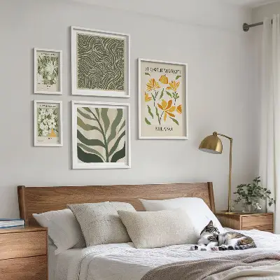 Modernes Wandbilder-Set mit Pflanzenmotiven