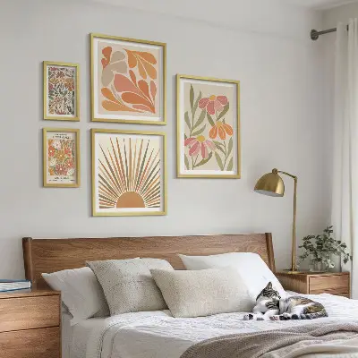Wandbilder-Set mit geometrischen Blumen im Boho-Stil