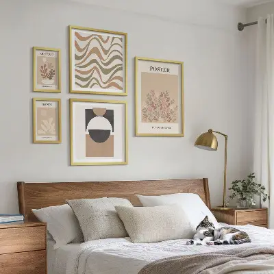 Bildergalerie-Set für die Wand mit stilvollen Pflanzenabstraktionen