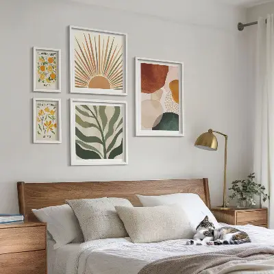 Modernes Wandbilder-Set mit stilvollen Pflanzengrafiken in Geometrie-Optik