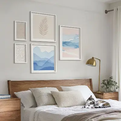 Bildergalerie-Set für die Wand mit abstrakten Landschaften und Blättern