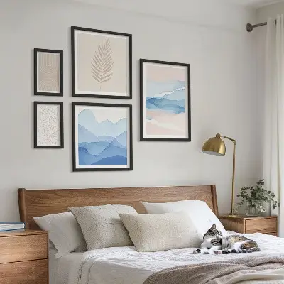 Bildergalerie-Set für die Wand mit abstrakten Landschaften und Blättern