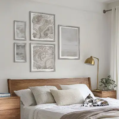Bildergalerie-Set für die Wand in moderner Optik mit abgenutzten Texturen