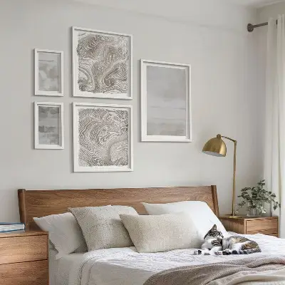 Bildergalerie-Set für die Wand in moderner Optik mit abgenutzten Texturen