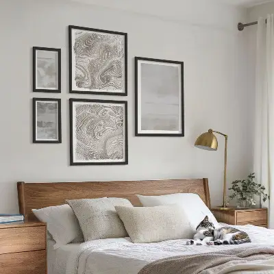 Bildergalerie-Set für die Wand in moderner Optik mit abgenutzten Texturen