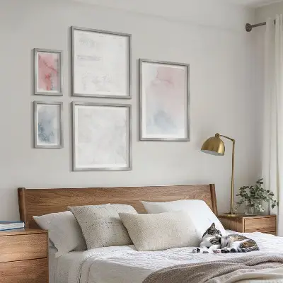 Bildergalerie-Set für die Wand mit pastellfarbenen Aquarelltexturen
