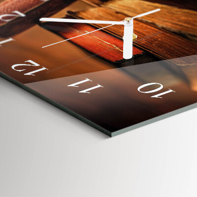 Quadratische wanduhr modern Buch