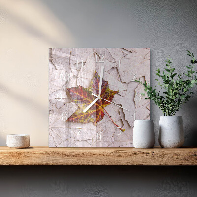 Quadratische wanduhr Ahornblatt