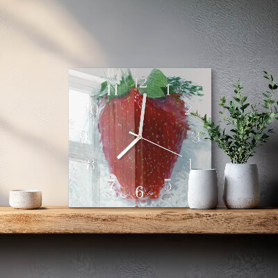 Quadratische wanduhr modern Erdbeere