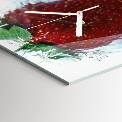 Quadratische wanduhr modern Erdbeere