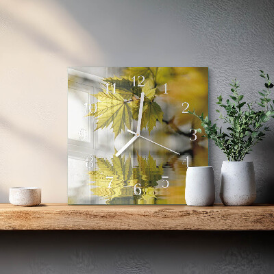 Glasuhr quadratisch Ahornblatt