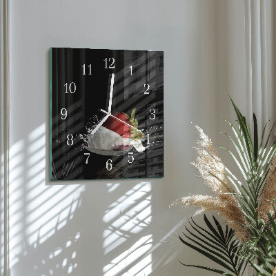 Quadratische wanduhr Erdbeere
