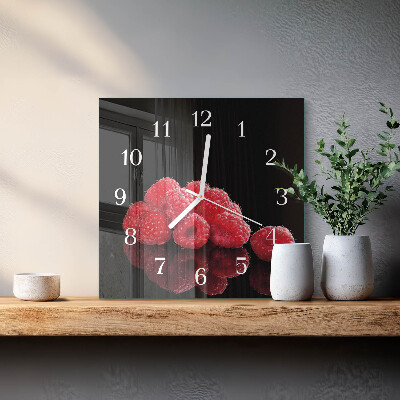 Moderne wanduhr quadratisch Himbeeren