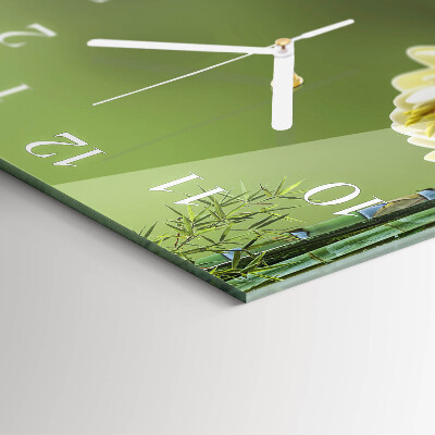Quadratische wanduhr Lilie