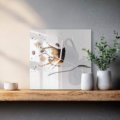 Quadratische wanduhr Becher