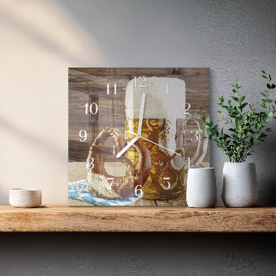 Wanduhr mit motiv quadratisch Brezel mit Bier