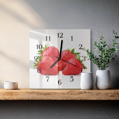Moderne wanduhr quadratisch Erdbeeren