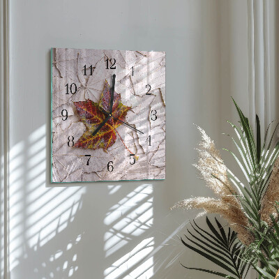 Quadratische wanduhr Ahornblatt
