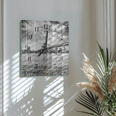 Quadratische wanduhr Brücke