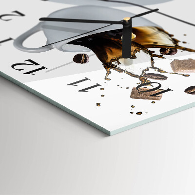 Quadratische wanduhr Becher