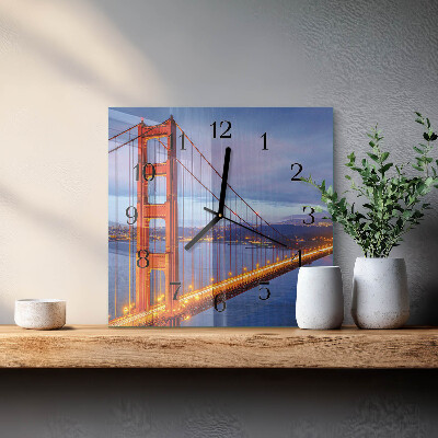 Quadratische wanduhr modern Golden Gate
