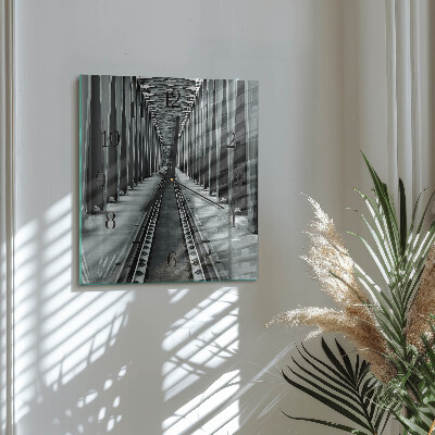 Moderne wanduhr quadratisch Eisenbahnschienen