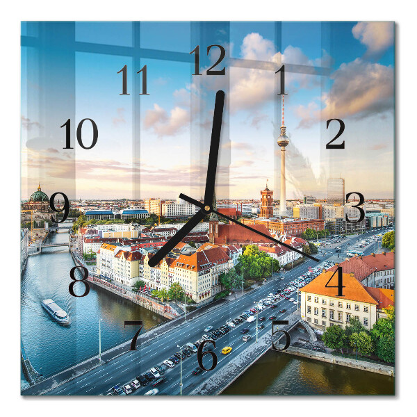Quadratische wanduhr modern Ein Fluss in der Stadt